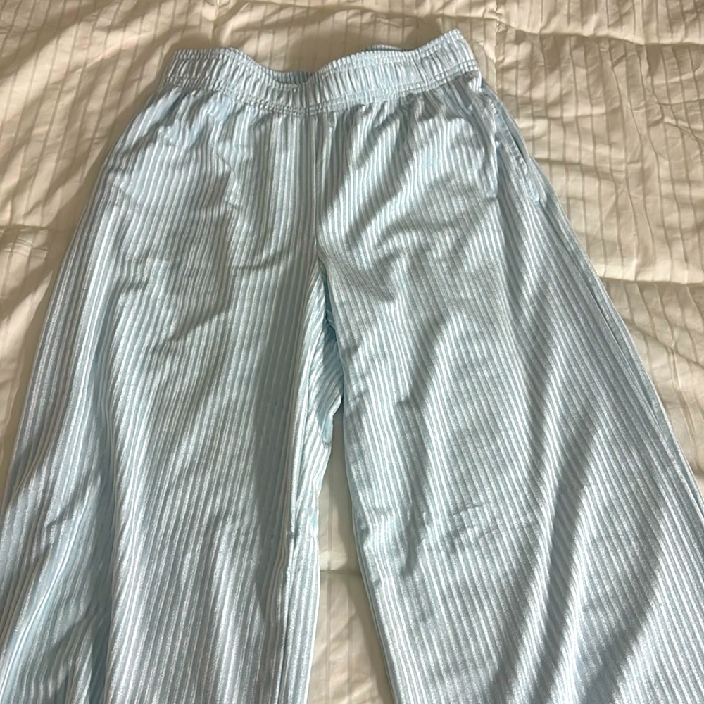 Colsie velvet pants